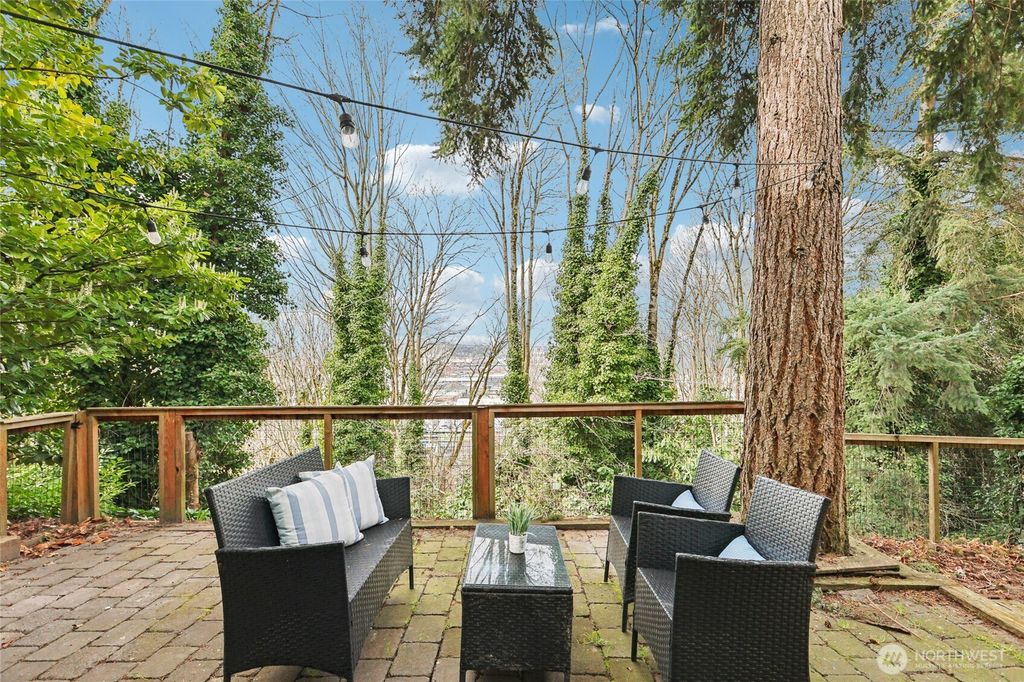Photo of 1911 12th Avenue S, Seattle, WA 98144 (MLS # 2538280)