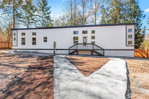 Photo of 414 292nd Street E, Roy, WA 98580 (MLS # 2504153)