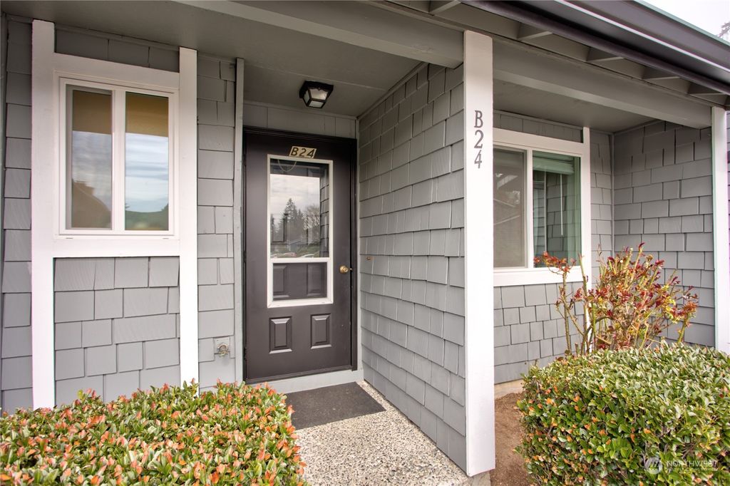 Photo of 21519 4th Avenue W #B24, Bothell, WA 98021 (MLS # 2209017)
