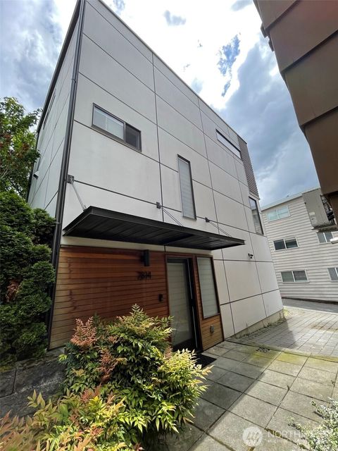 Photo of 7814 Stroud Avenue N, Seattle, WA 98103 (MLS # 2465346)