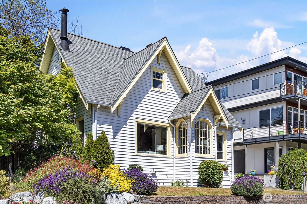 Photo of 4812 SW Stevens Street, Seattle, WA 98116 (MLS # 2526061)