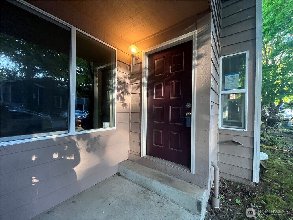 Photo of 8407 18th Avenue W #4-103, Everett, WA 98204 (MLS # 2393305)
