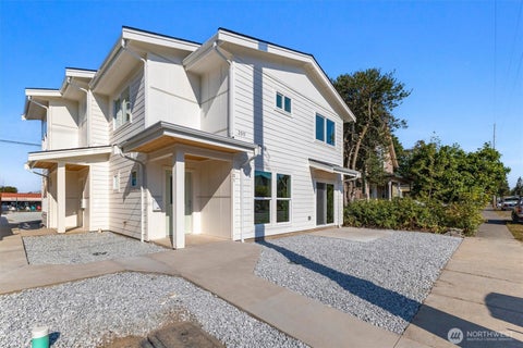 Photo of 2511 Peabody Street, Bellingham, WA 98225 (MLS # 2587152)