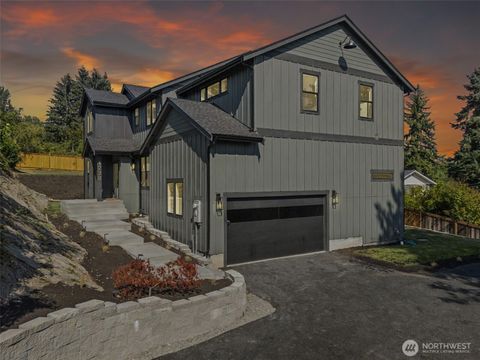 Photo of 1238 9th Street SW, Puyallup, WA 98371 (MLS # 2412562)