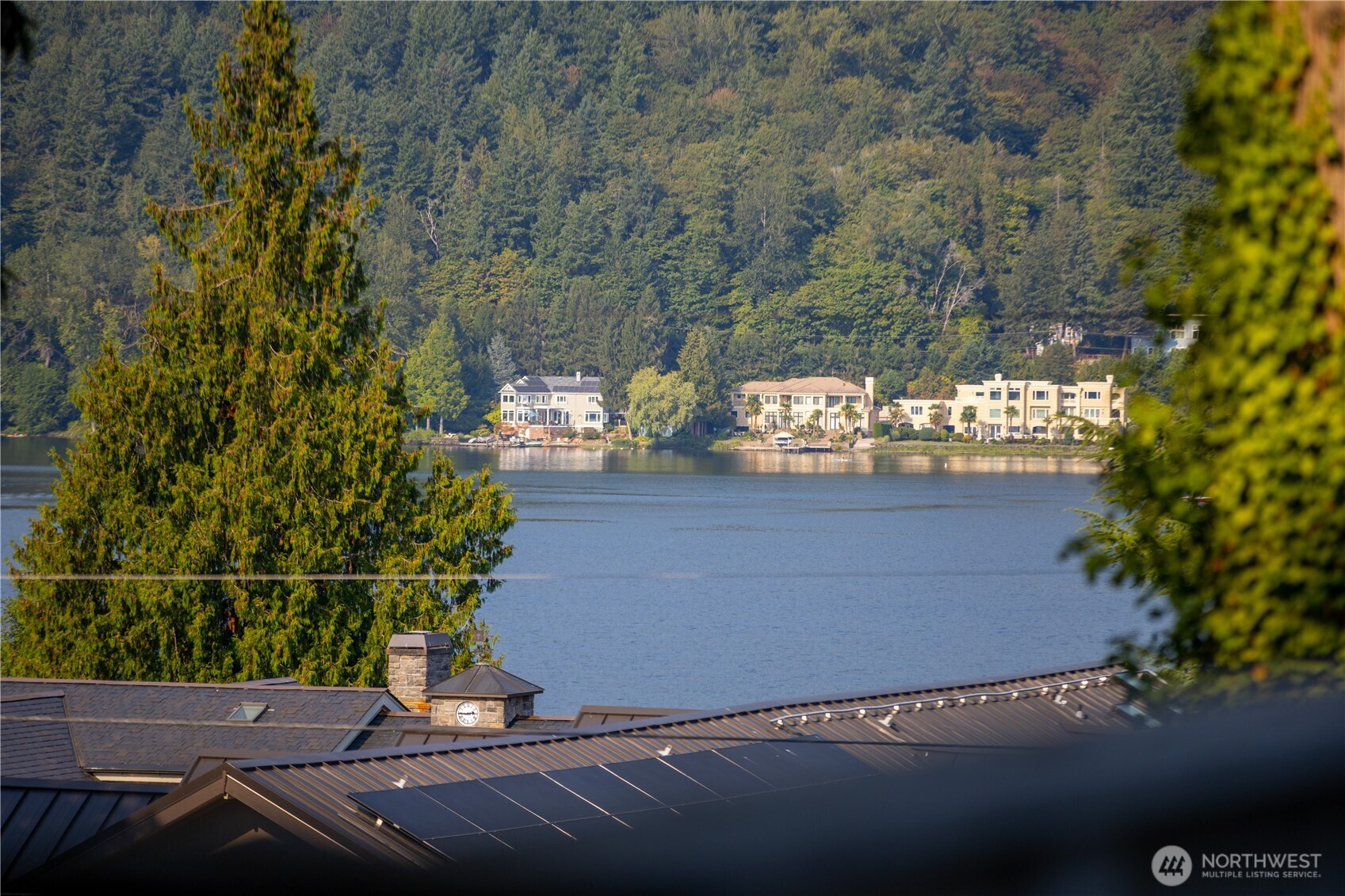 2915 W Lake Sammamish Pkwy NE