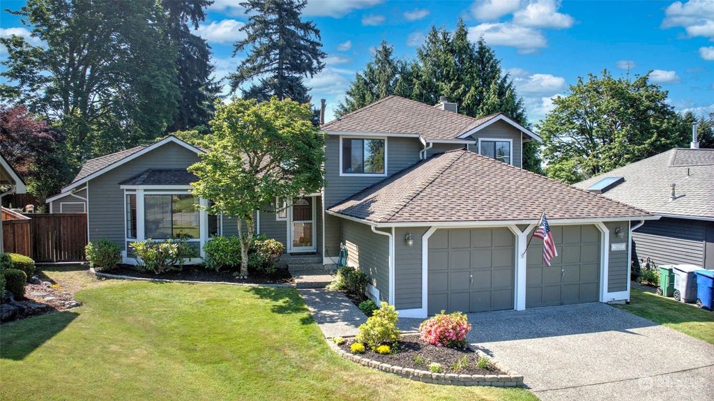 Photo of 5007 NE 21st Street, Renton, WA 98059 (MLS # 2072207)