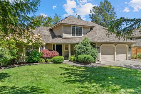 Photo of 1030 NW Inneswood Drive, Issaquah, WA 98027 (MLS # 2541505)