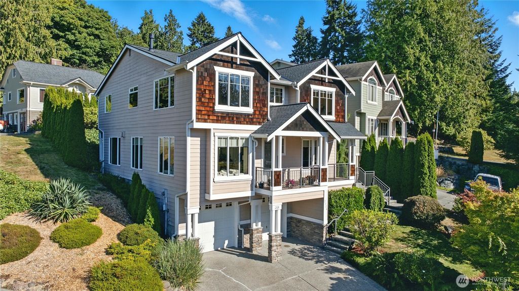 Photo of 2126 W Mukilteo Boulevard, Everett, WA 98203 (MLS # 2422426)