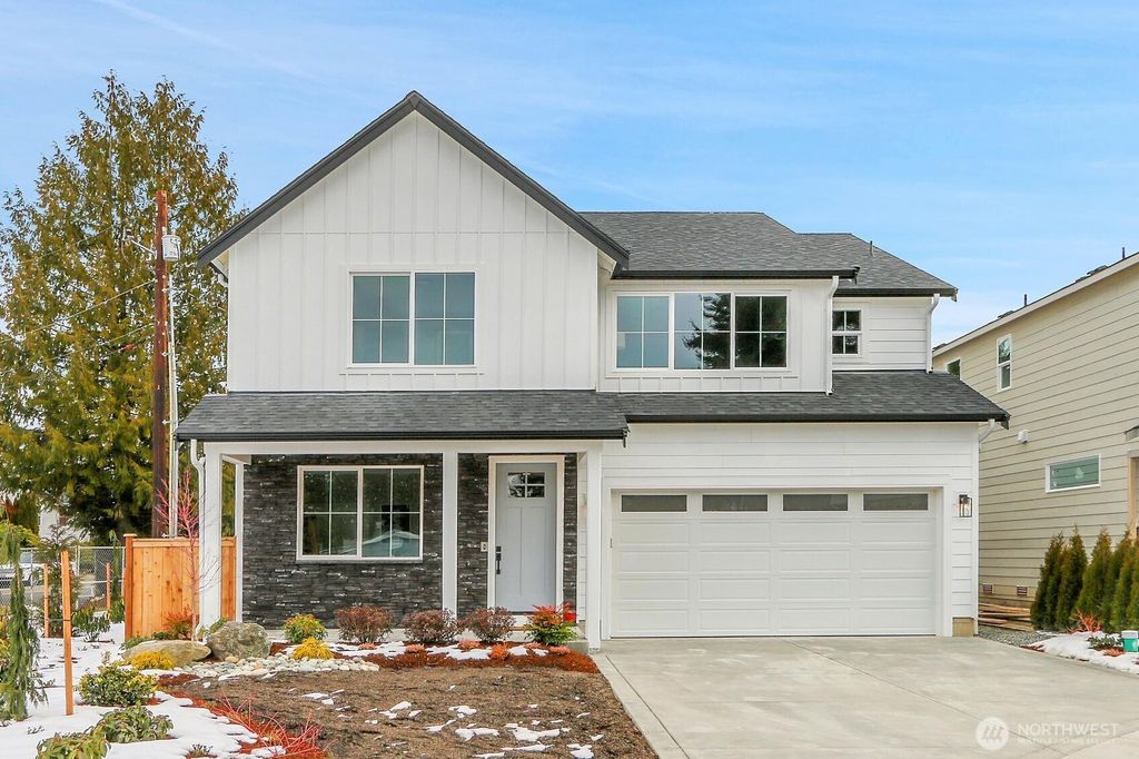 Photo of 14116 15th Avenue W, Lynnwood, WA 98087 (MLS # 2331196)