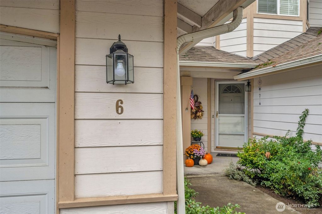 Photo of 22638 44th Avenue W #6, Mountlake Terrace, WA 98043 (MLS # 2456382)