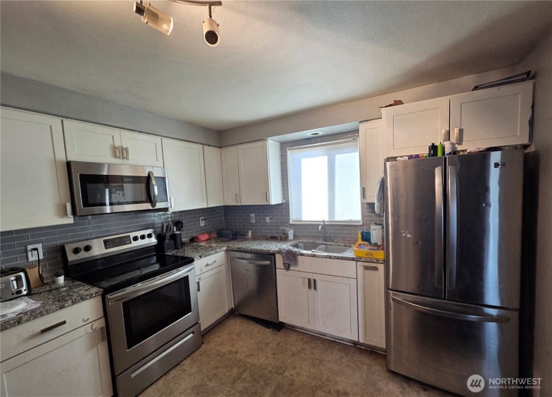 412 McKenzie Avenue SW