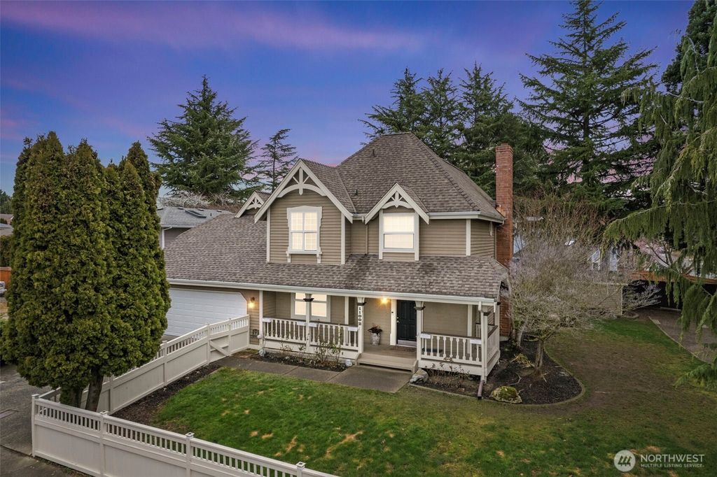 Photo of 11002 SE 220th Place, Kent, WA 98031 (MLS # 2488150)