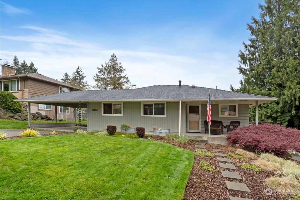 Photo of 14448 6th Avenue S, Burien, WA 98168 (MLS # 2220590)