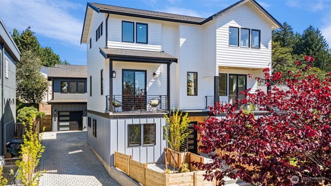Photo of 4116 NE 60th Street #B, Seattle, WA 98115 (MLS # 2534214)