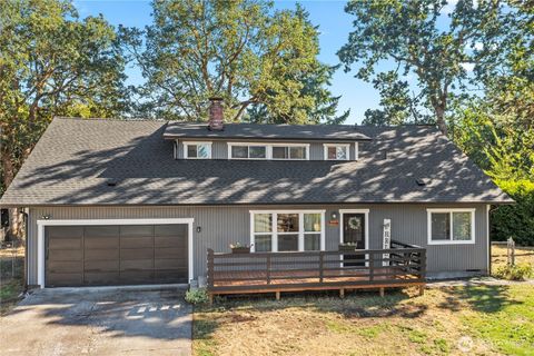 Photo of 1408 156th Street Ct E, Tacoma, WA 98445 (MLS # 2412762)