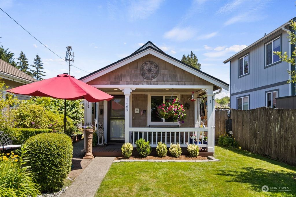Photo of 129 Charles Street, Monroe, WA 98272 (MLS # 2249241)