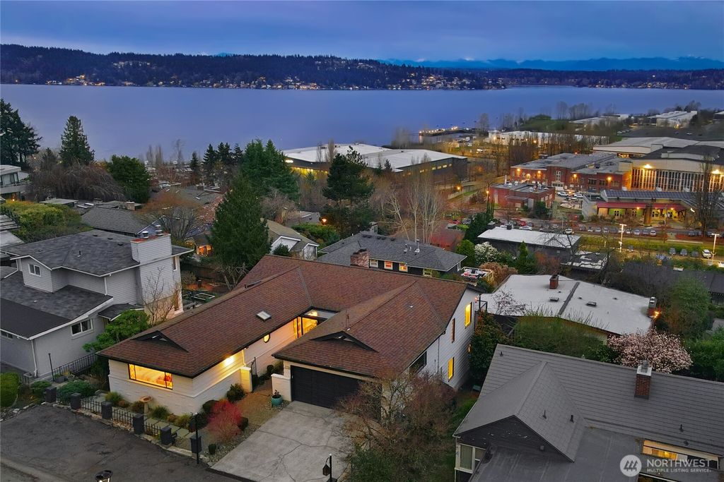 Photo of 7710 57th Avenue NE, Seattle, WA 98115 (MLS # 2518127)