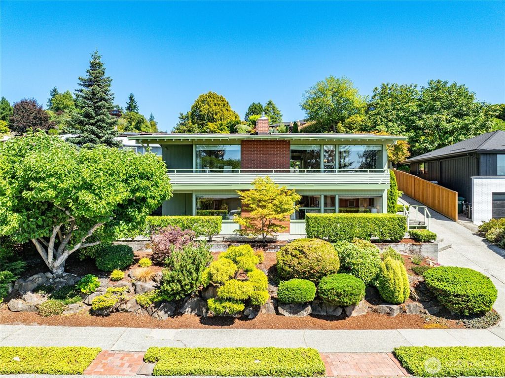 Photo of 8712 Fauntlee Crest Crst SW, Seattle, WA 98136 (MLS # 2410169)