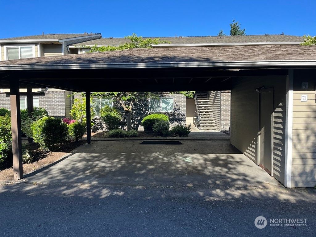Photo of 629 Kirkland Way #B10, Kirkland, WA 98033 (MLS # 2128503)