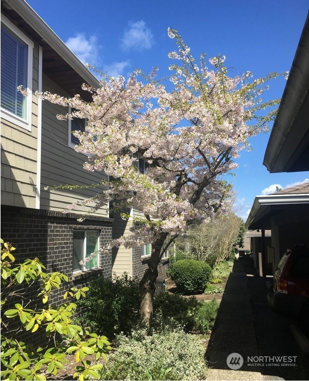 Photo of 629 Kirkland Way #B10, Kirkland, WA 98033 (MLS # 2128503)