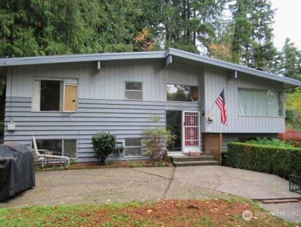 Photo of 18625 95th NE, Bothell, WA 98011 (MLS # 2461081)