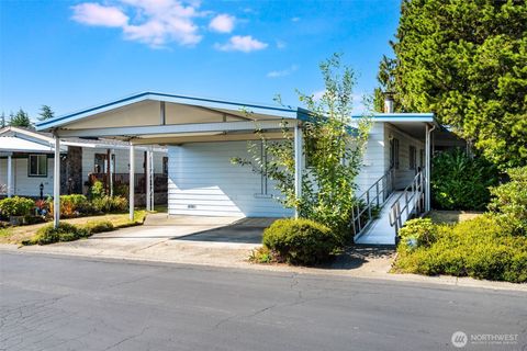 Photo of 21807 107th Ave SE Ave #28, Kent, WA 98031 (MLS # 2467683)