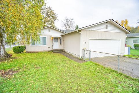 Photo of 501 Division Street, Kelso, WA 98686 (MLS # 2451171)