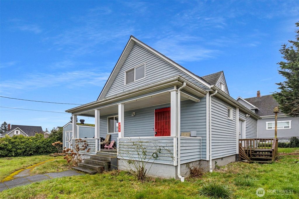 Photo of 624 E Division Lane, Tacoma, WA 98404 (MLS # 2475123)