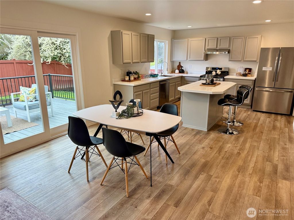 Photo of 12930 SE 258th Street, Kent, WA 98030 (MLS # 2492044)