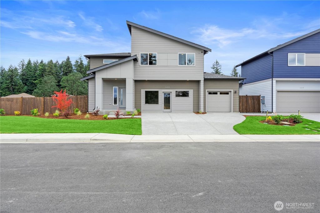 Photo of 1401 137th Street E #04, Tacoma, WA 98445 (MLS # 2463646)