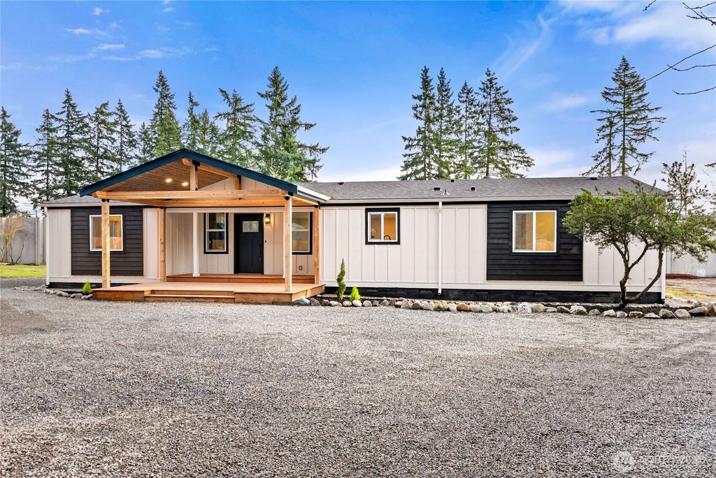 Photo of 17455 SE 262nd Street, Covington, WA 98042 (MLS # 2468276)