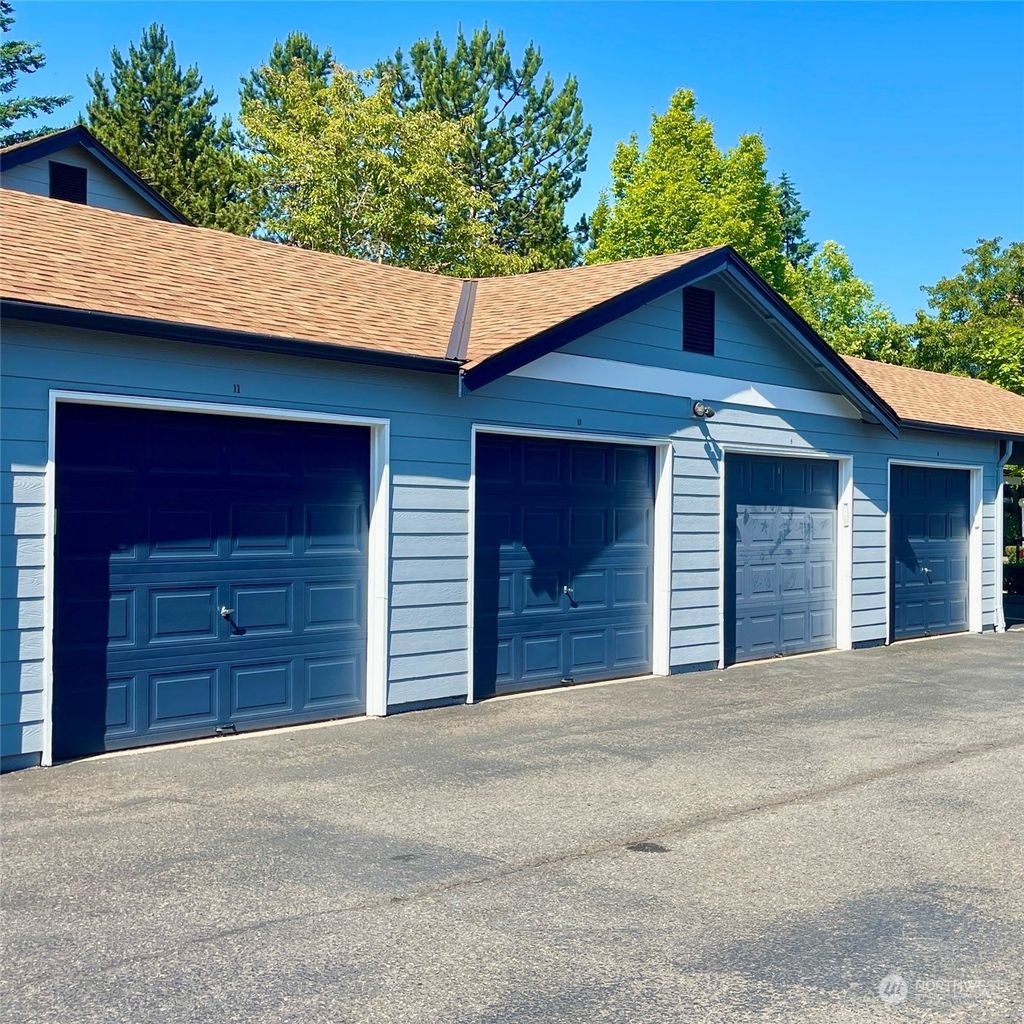 Photo of 10825 SE 200th Street #A101, Kent, WA 98031 (MLS # 2132683)