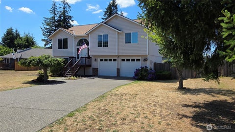 Photo of 128 Berggren Road N, Eatonville, WA 98328 (MLS # 2557216)