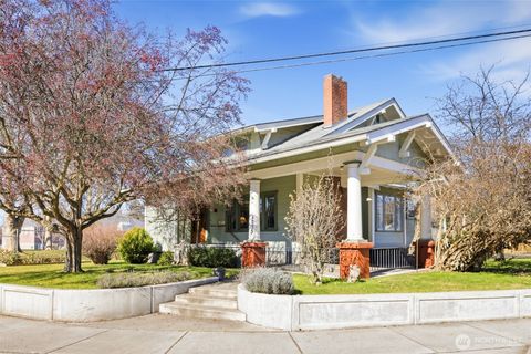 Photo of 1235 Isaacs Avenue Ave, Walla Walla, WA 99362 (MLS # 2484617)