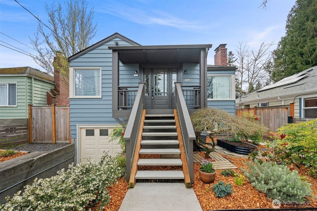 Photo of 1035 NE 100th Street, Seattle, WA 98125 (MLS # 2497479)