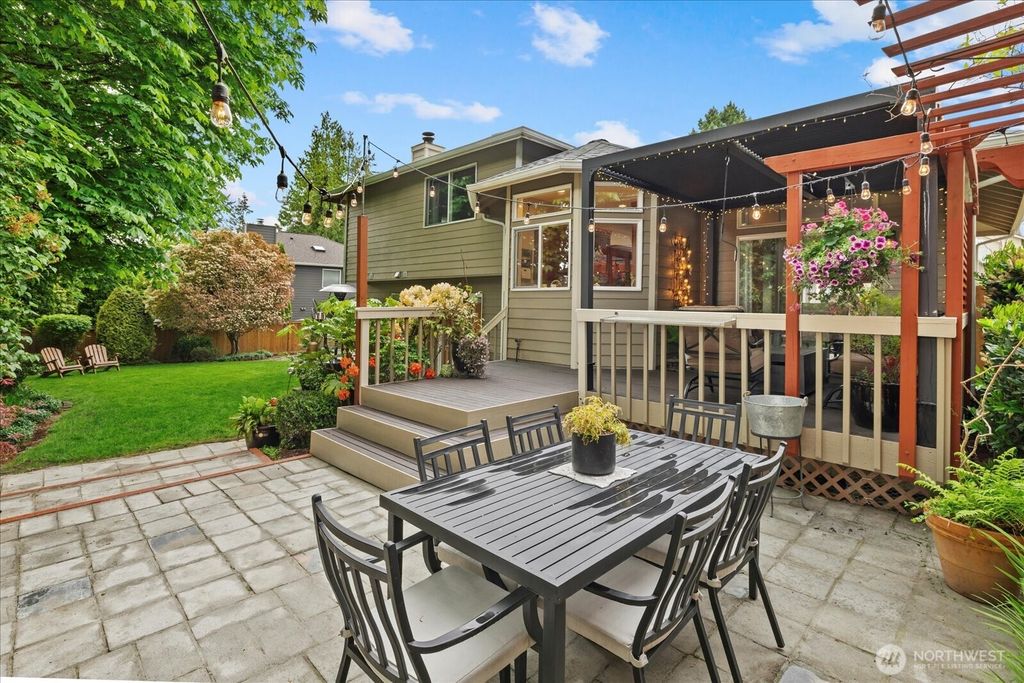 Photo of 1930 239th Place SE, Bothell, WA 98021 (MLS # 2376587)