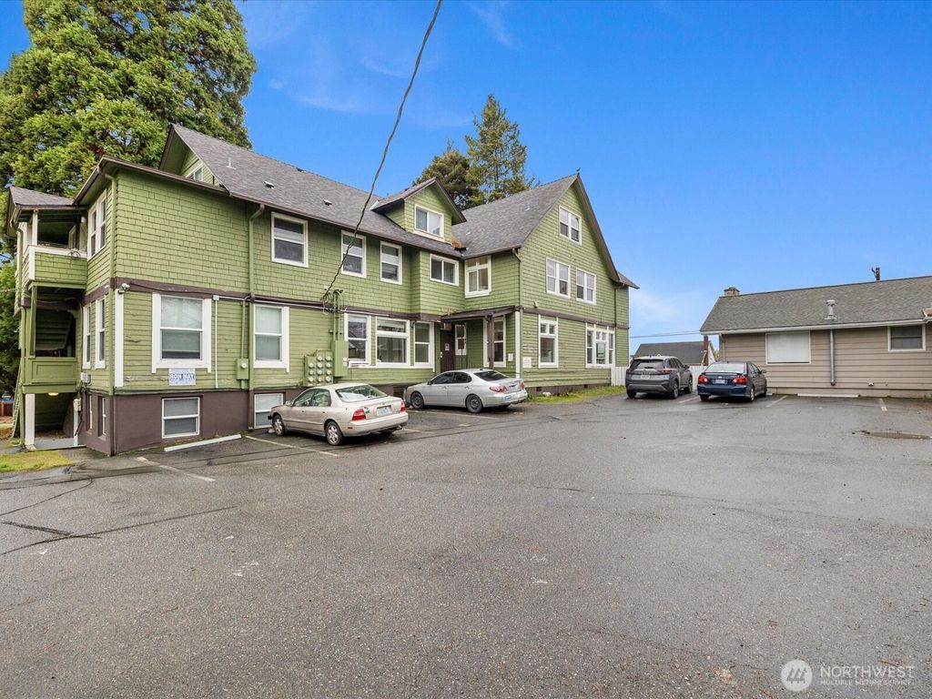 Photo of 3504 Norton Avenue, Everett, WA 98201 (MLS # 2471053)