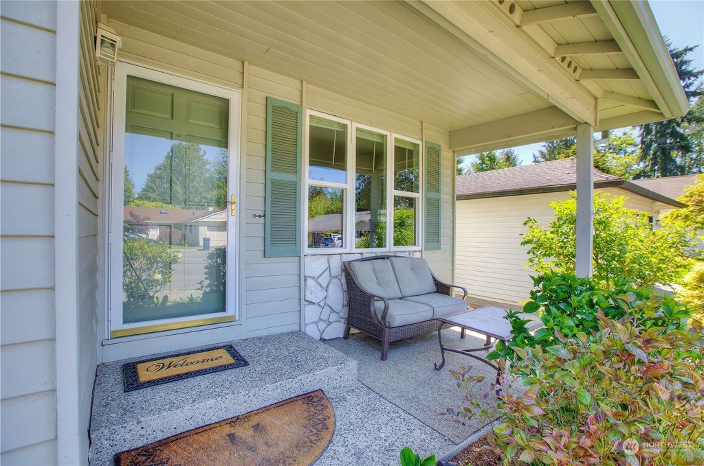 Photo of 24822 10th Avenue S, Des Moines, WA 98198 (MLS # 2068370)