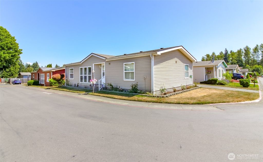 Photo of 27404 149th Avenue SE #62, Kent, WA 98042 (MLS # 2406485)