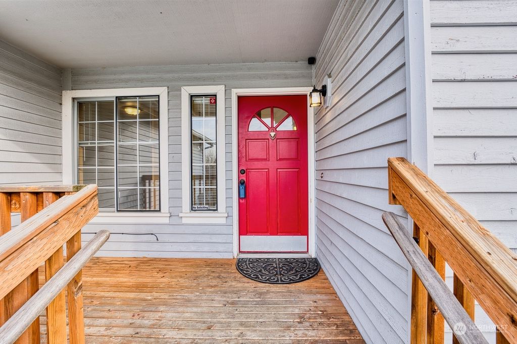 Photo of 25416 126th Avenue SE, Kent, WA 98030 (MLS # 2313628)