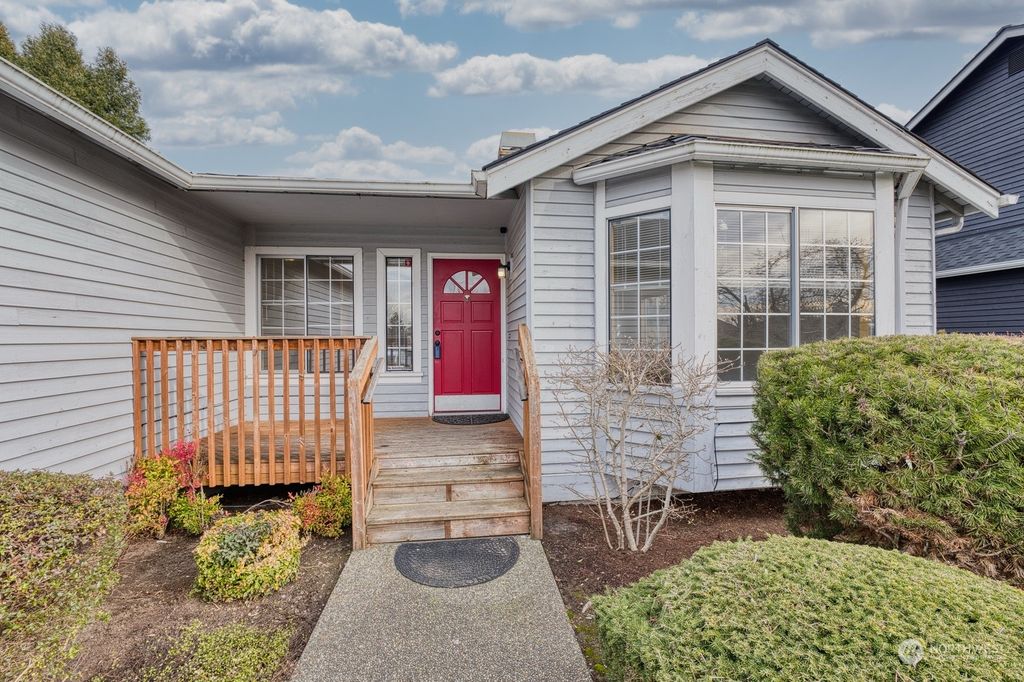 Photo of 25416 126th Avenue SE, Kent, WA 98030 (MLS # 2313628)