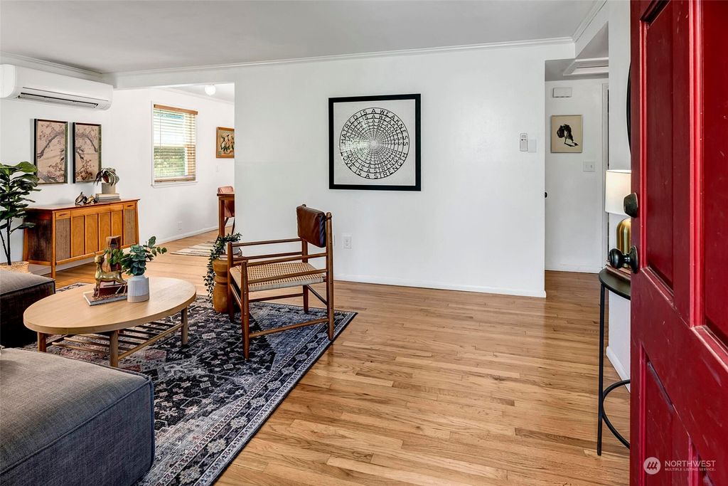 Photo of 8137 31st Avenue SW, Seattle, WA 98126 (MLS # 2127337)