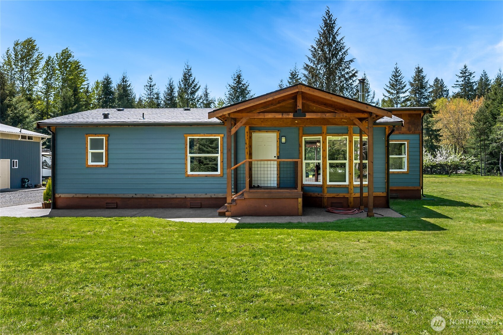 Listing image 4
