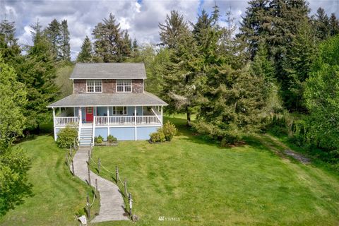 Photo of 13510 T Lane, Long Beach, WA 98631 (MLS # 1948482)