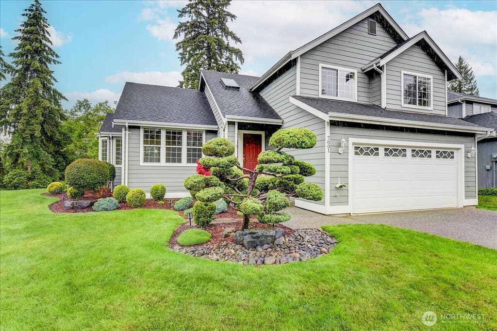 Photo of 7001 60th Place NE, Marysville, WA 98270 (MLS # 2539823)