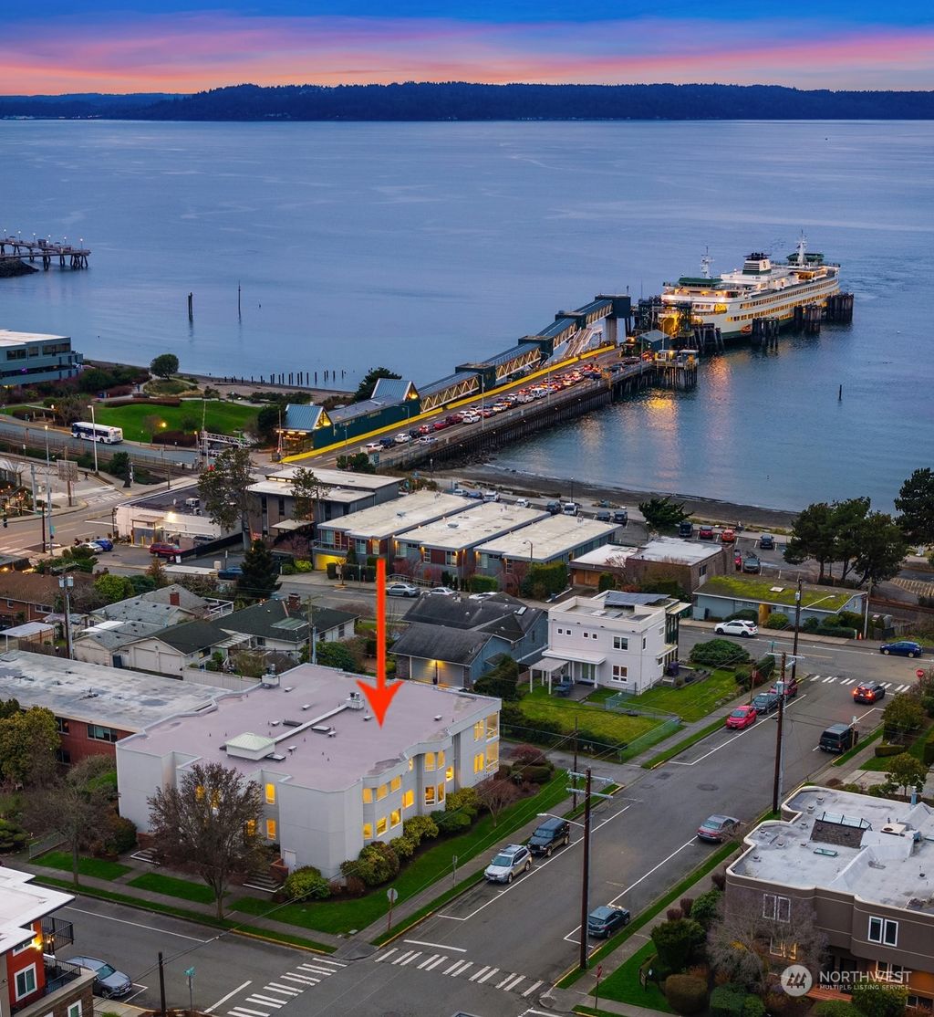 Photo of 135 2nd Avenue N #102, Edmonds, WA 98020 (MLS # 2320786)