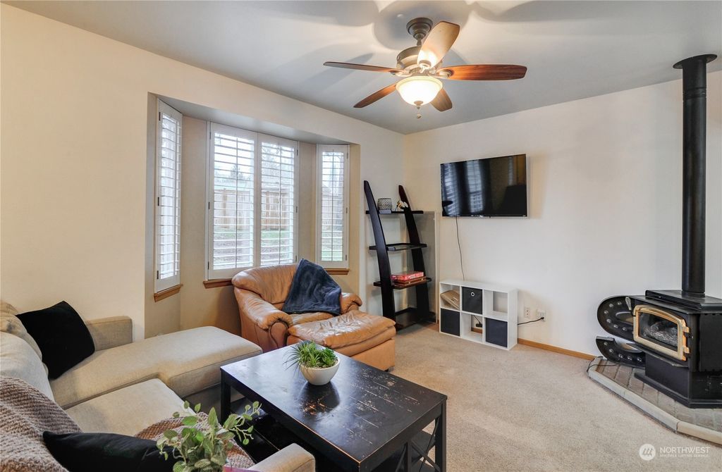 Photo of 310 216th Street SW, Bothell, WA 98021 (MLS # 2189665)