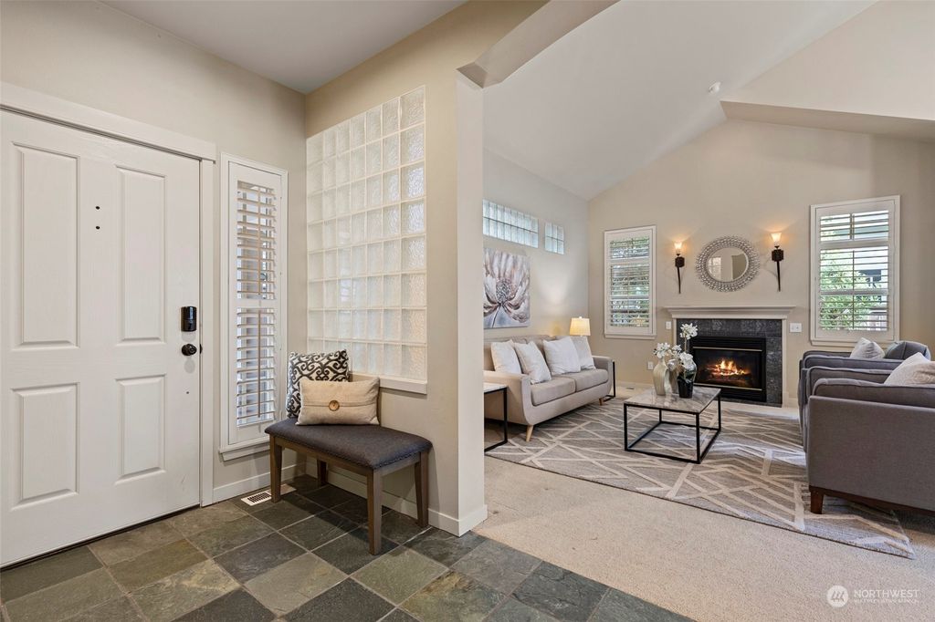 Photo of 15886 NE 95th Way #25, Redmond, WA 98052 (MLS # 2161823)