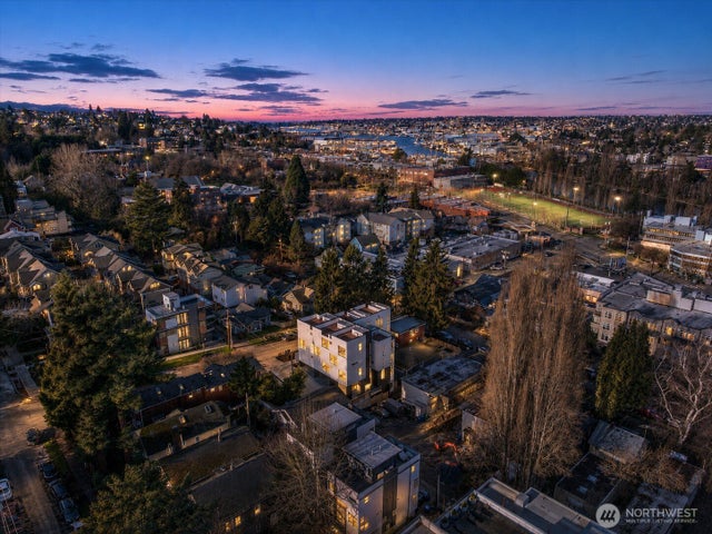 3112 Queen Anne Avenue N, Seattle