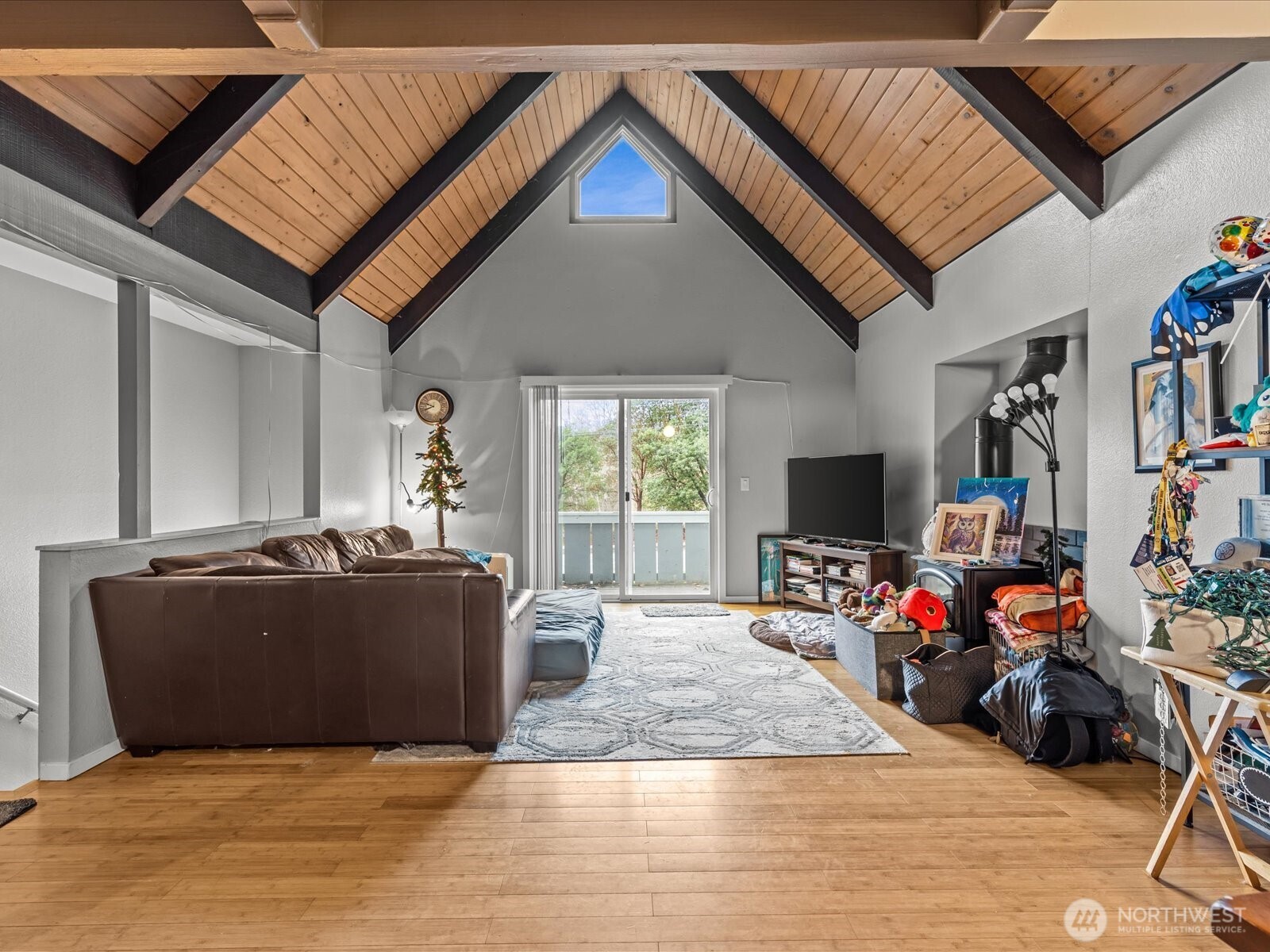 4221 67th Avenue W A